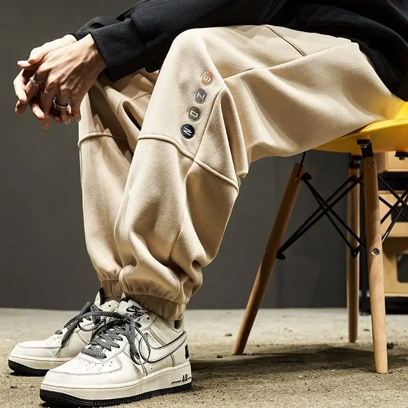 กางเกงกีฬาผู้ชายกางเกงคาร์โก้ Y2k ฮาราจูกุเทรนด์ลดล้างสต็อกแฟชั่นเกาหลีข้อเสนอสุดเก๋ใหม่ในกางเกงวอร์มประกบสําหรับผู้ชาย