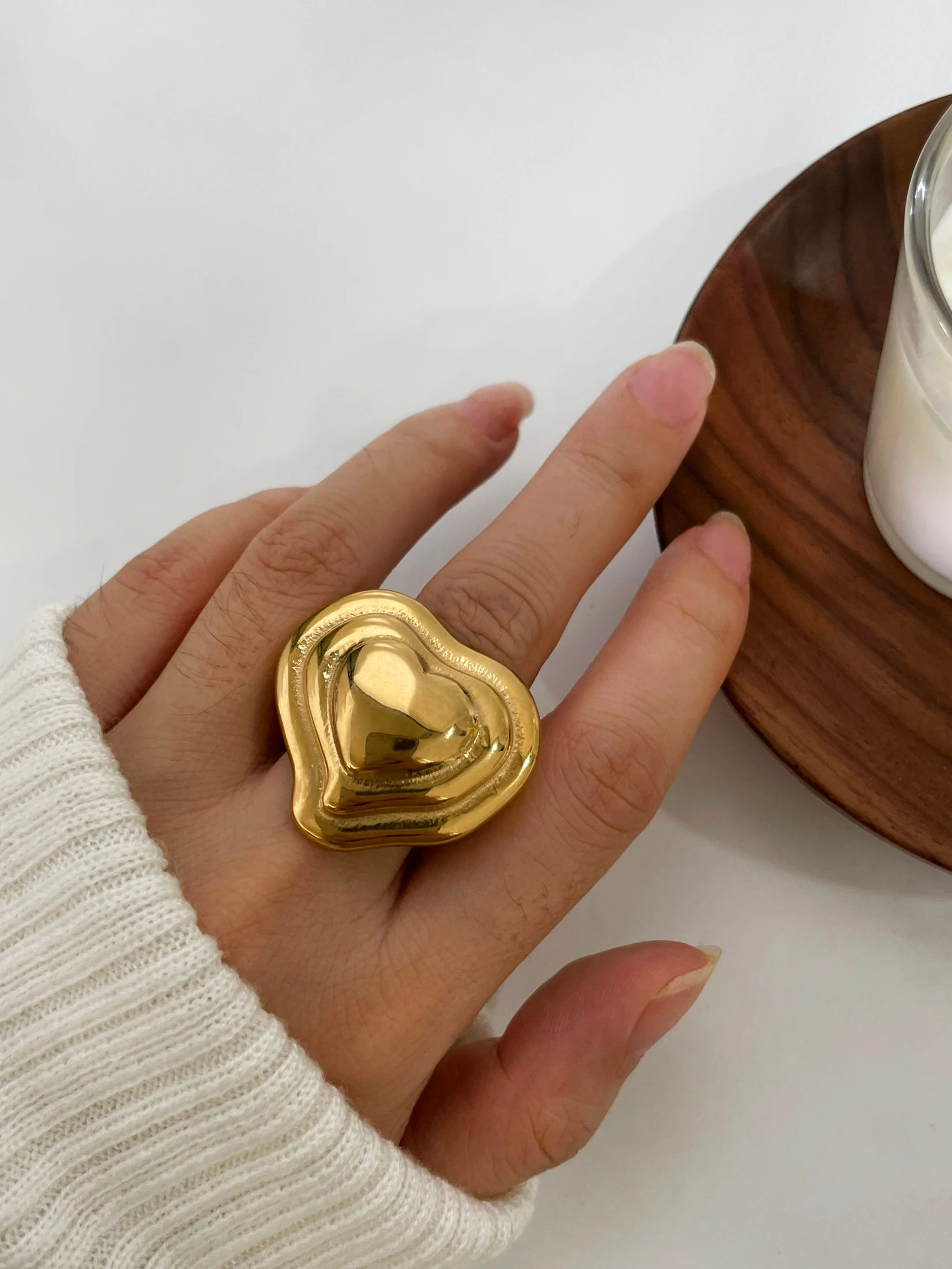 GHIDBK Exaggerated Gold Plated Heavy Metal Texture Large Heart Chunky Rings for Women Punk Fashion Party Jewelry Tarnish Free