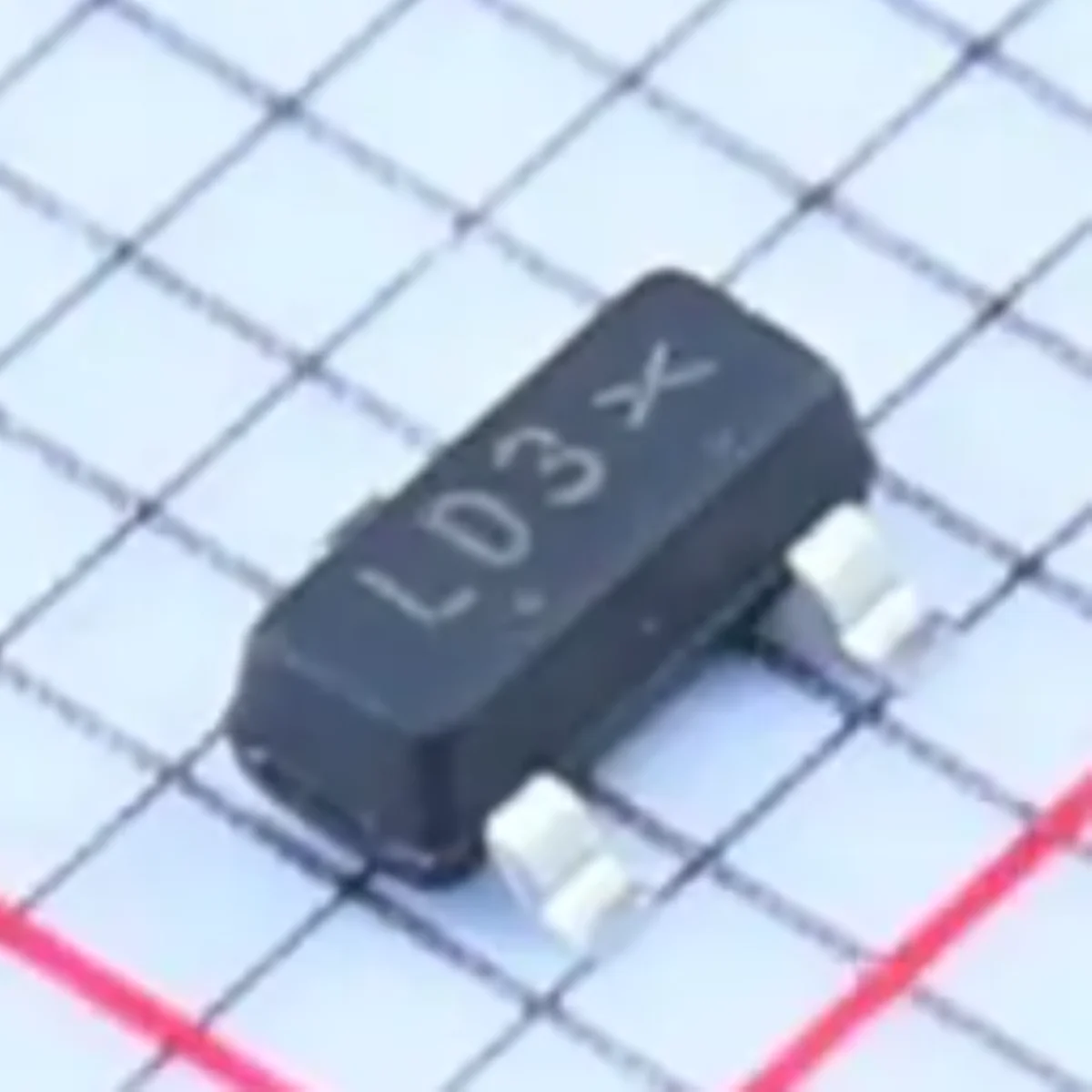 100PCS LBAT54SLT1G Marking LD3 SOT-23 TO-236AB NEW Original 400mV 30V 2uA 200mA 0.2A Dual Series Schottky Barrier Diodes
