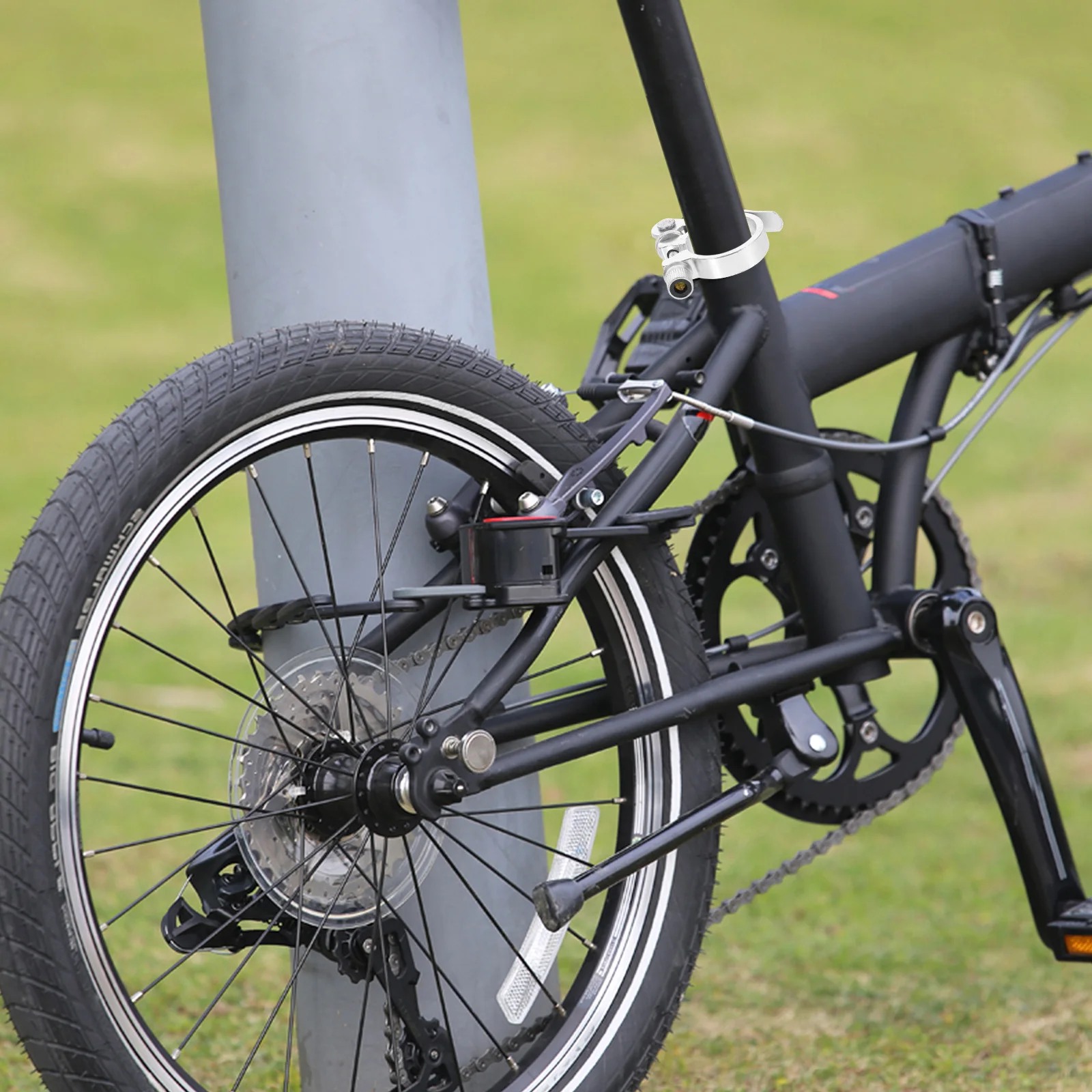 

2Pcs Road Bike Seatpost Clamp Aluminum Alloy Quick Release Lock Easy Install Adjustable for Fixedgear Seatpost Sizes 304 308 309