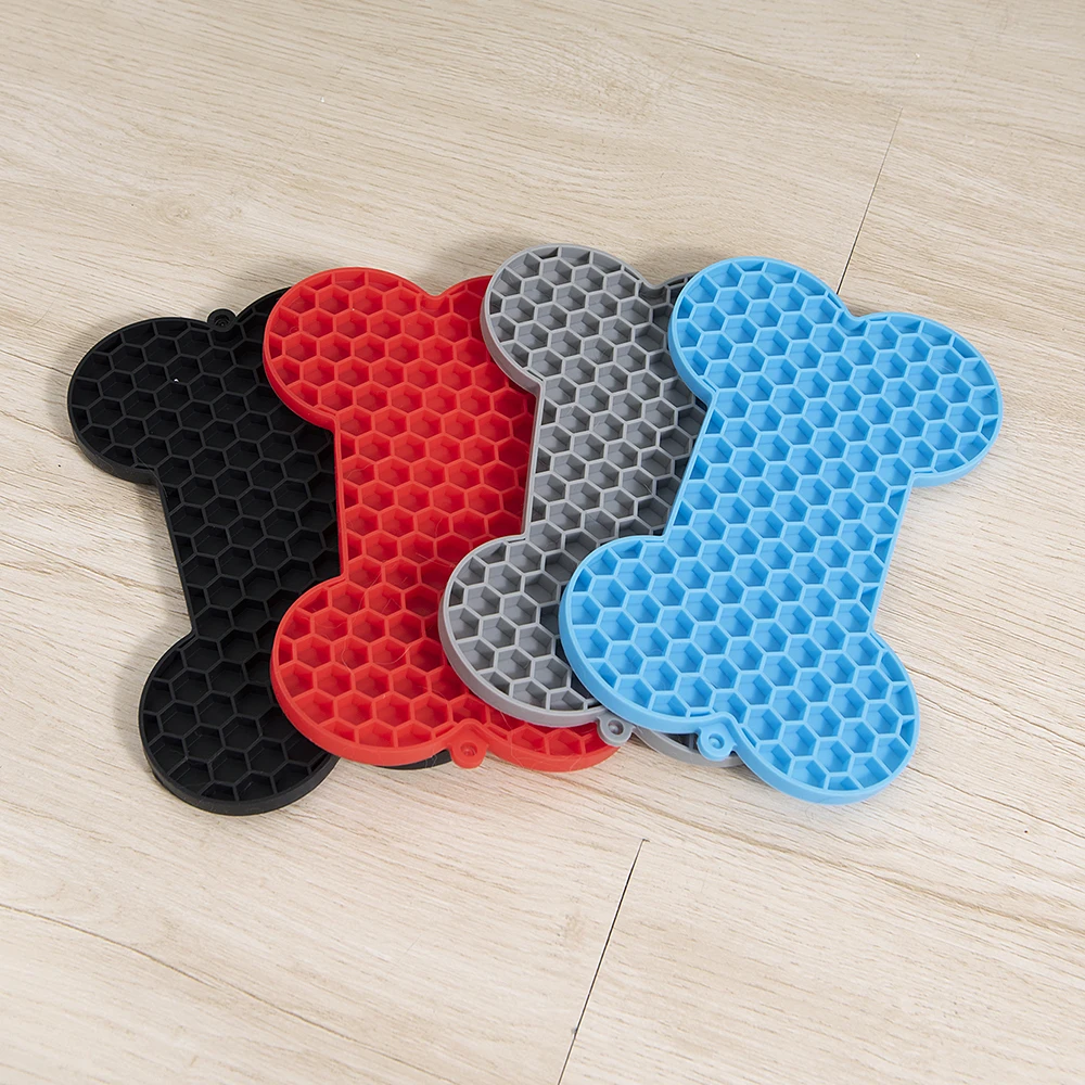 1PC Dog Slow Food Pad Bone Silicone Pet Licking Pad