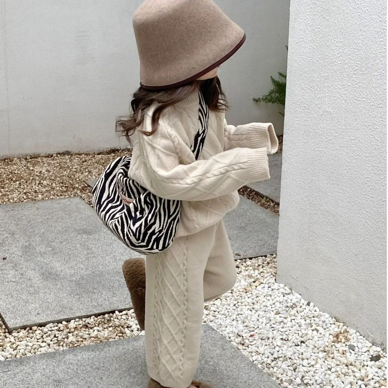 

Girls Winter Clothes Set 2022 New Children Fashion Pullover Autumn and Winter Korean Foreign Style Two-piece Set Girls Clothes