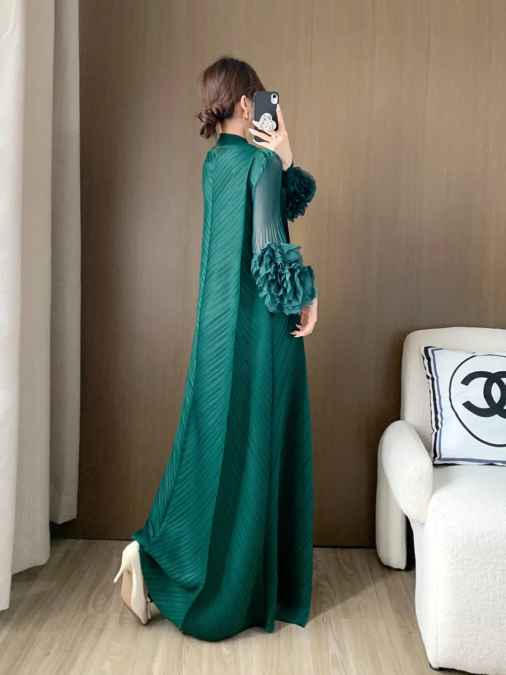 Miyake Pleated Heavy Industry Flower Disc Geometric Pleated Dress Versatile Age-reducing Mother Outfit 2025 for Women