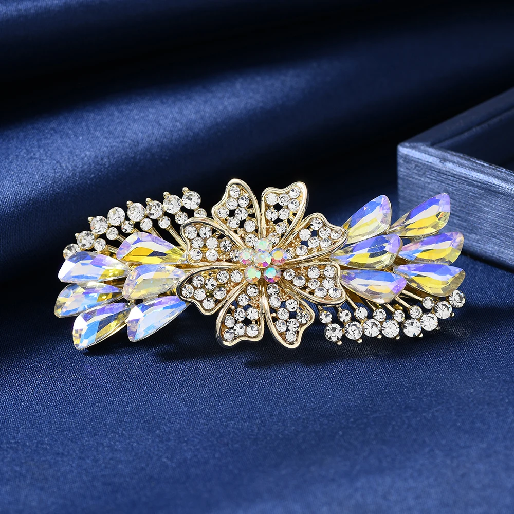 

Elegant hair accessories, shiny crystal water diamond hair clips, feather flower spring clips, side clips, ladies' accessories