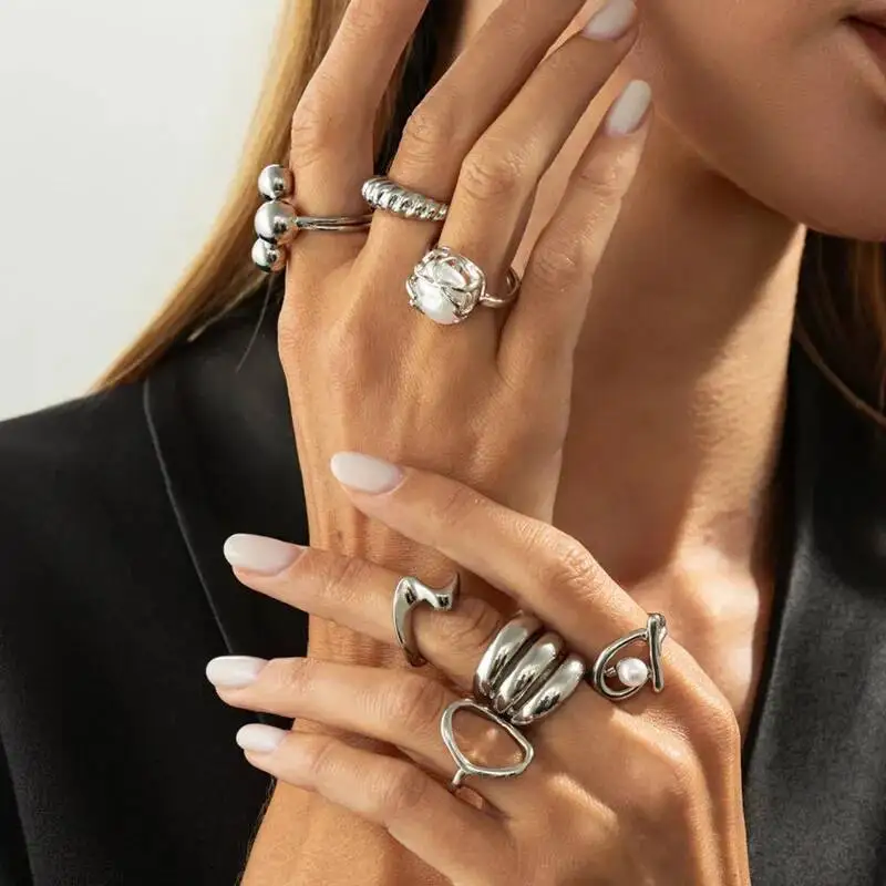 

KunJoe 7Pcs/Set Elegant Geometric Irregular Open Rings Women Fashion Imitation Pearl Adjustable Knuckle Rings Set Party Jewelry