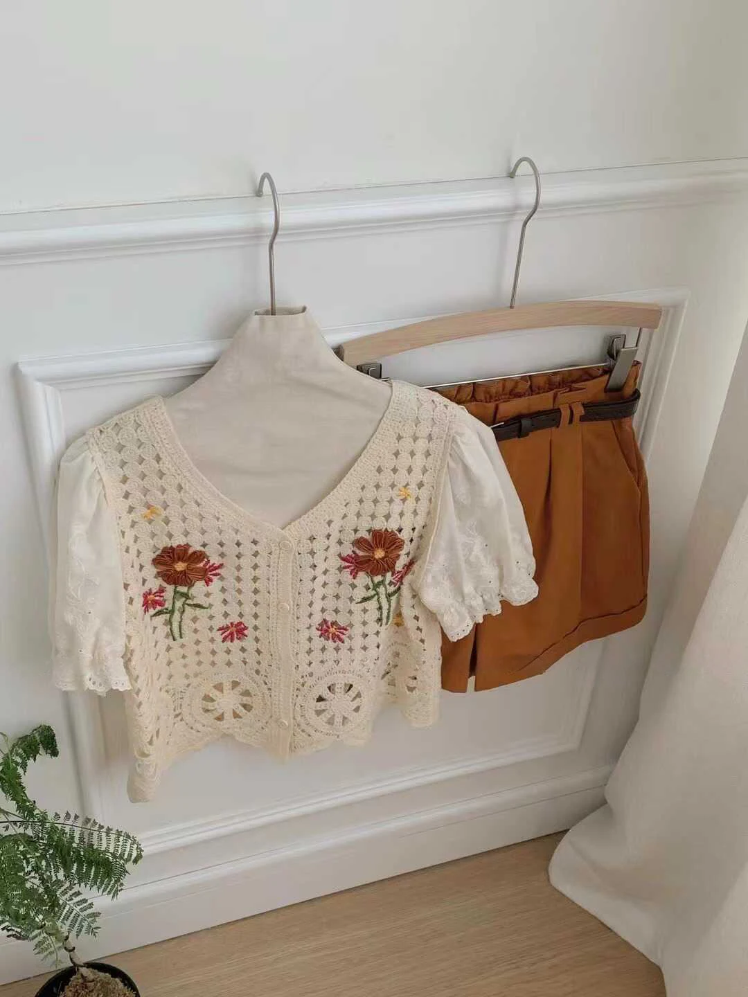 Crochet Knit Top Women Half Sleeve V-Neck Button Down Embroidery Floral Blouse Cardigan Summer Fairycore Cottagecore Outfit