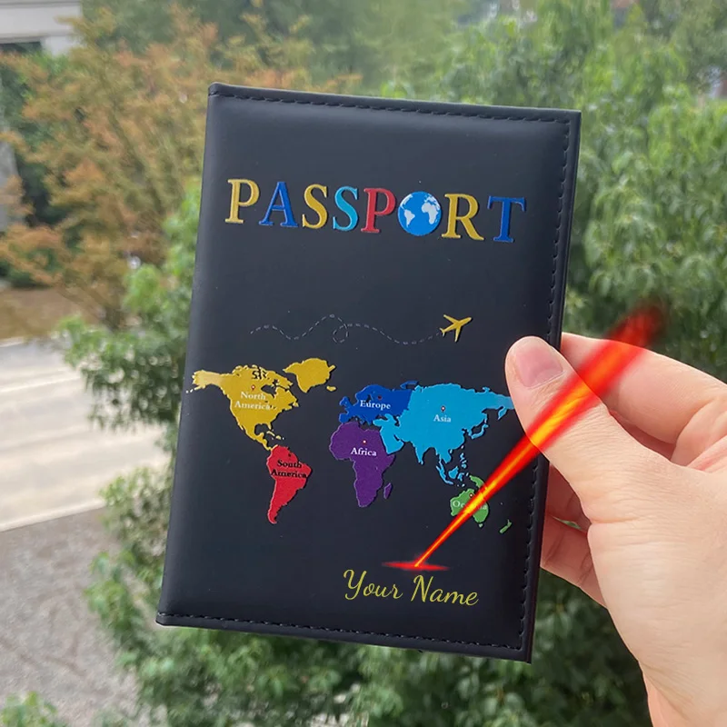 

Красочные обложки для паспорта с мультяшной картой, модный дорожный кошелек для паспорта, защитный чехол из искусственной кожи, обеспечивает настройку имени
