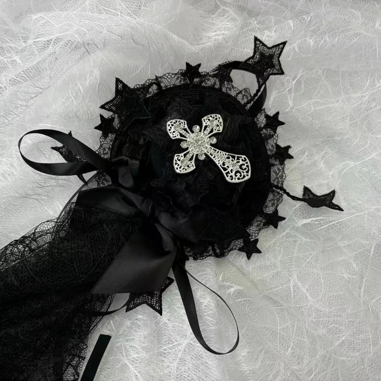 Elegante Y2K Spitze Kreuz Stern Hut Haarspange mit Schleife Mode Anime Kostüm Hut Haarspange Maskerade Party Dress Up Kopfbedeckungen