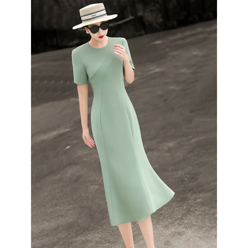 

MEXCOCO 2026 New Summer Elegant Commuter Round Neck Short Sleeve Slim Bodycon Mermaid Hem Midi Formal Dress