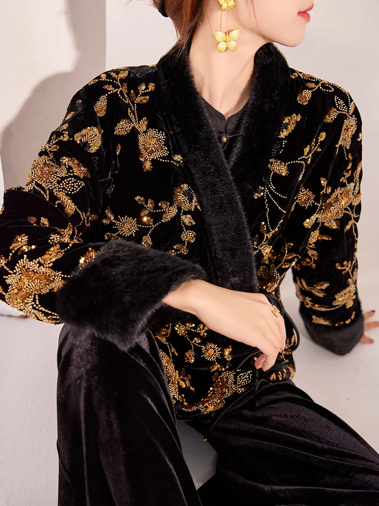 New Chinese Style Winter Women's Clothing, High-end V-neck New Chinese Style Gold Bead Embroidered Cotton Jacket Coat Outerwear