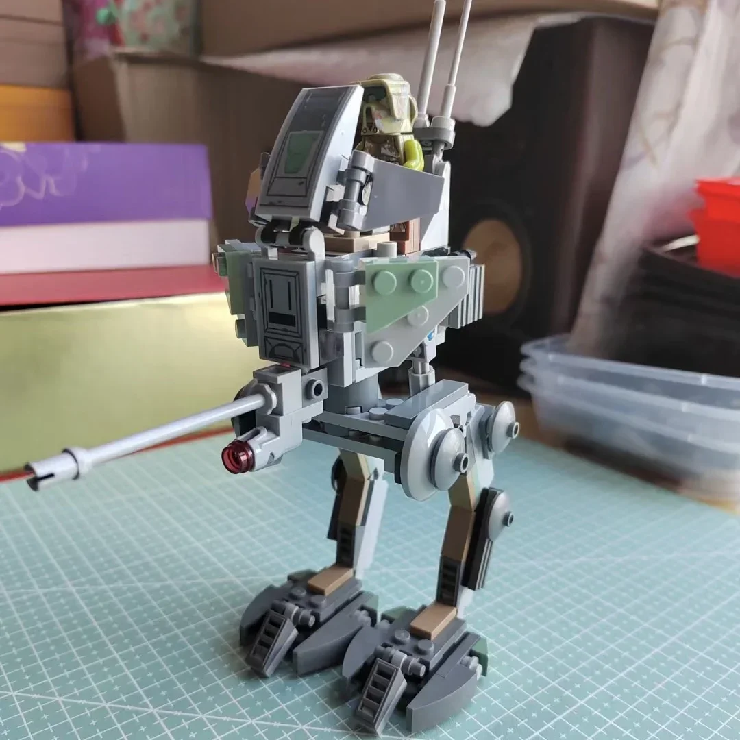 نموذج اللبنات استنساخ الجندي الطوب الاستطلاع آلة المشي الاطفال لغز تجميع الأولاد لعب الأطفال الهدايا