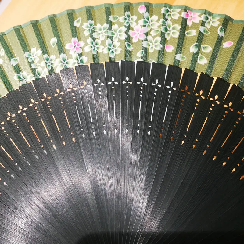 Neo-Chinese Style Green Cherry Blossom Folding Fan Bamboo Silk Hand Fans Oriental Aesthetics Cheongsam Hanfu Wedding Accessories