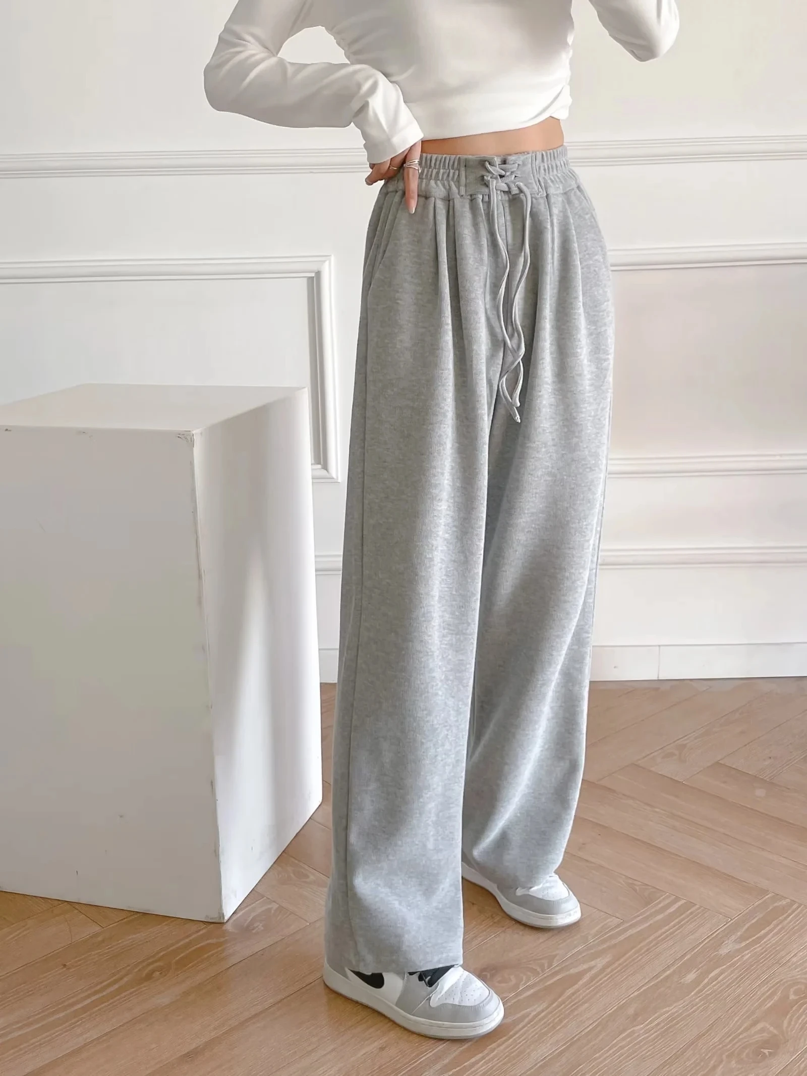 ハイウエスト スポーツパンツ レディース ストレートレッグ カフ付き ルーズ ワイドレッグ トレンディ カジュアルパンツ 通勤 薄手素材