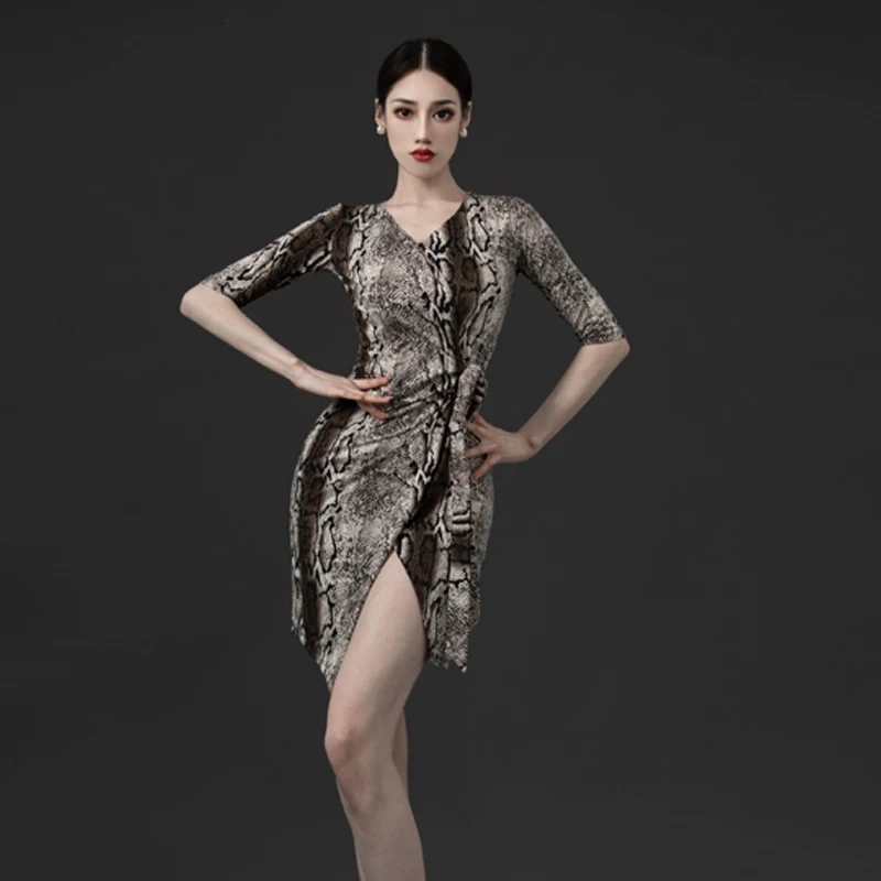 Sukienka do tańca latynoamerykańskiego Samba Rumba dla dorosłych, 5 kolorów, damska sukienka konkursowa do tańca towarzyskiego, z krótkim rękawem, nowoczesna sukienka do tańca XS9963