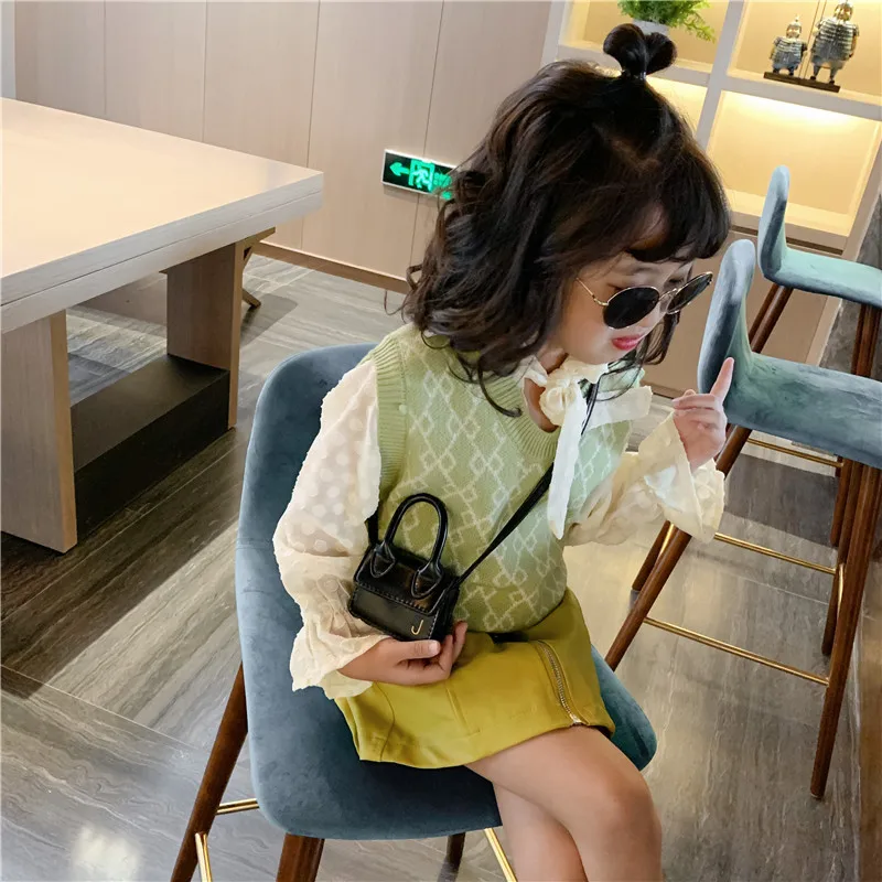 Mini Tote Bag Retro Literary Crowds Flip Messenger Crossbody Bag Female Simple Shoulder Bag Small Square Lady Handbag Luxury Des