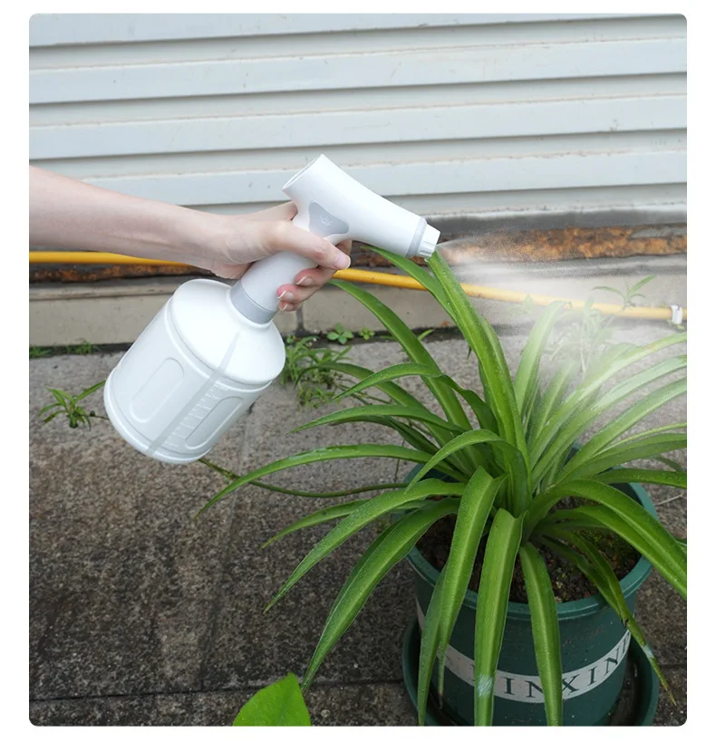 2026-1L Rechargeable Electric Plastic Watering Kettle Automatic High Pressure Sprayer for Home Gardening 5W Output Power Handhel