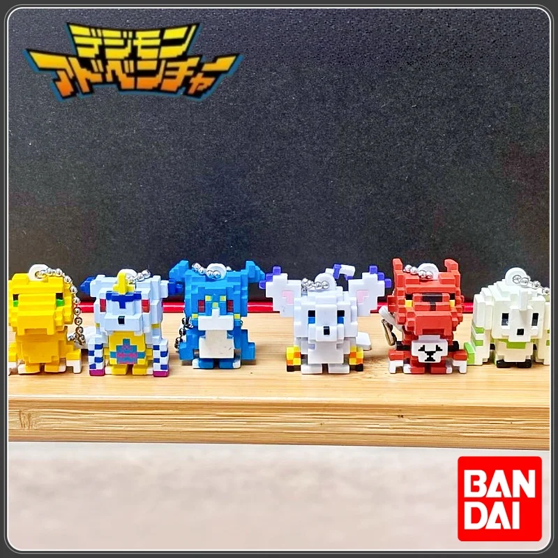 Nuevo Llavero Bandai Digimon Gashapon Estilo Pixel con Figura de Agumon y Gabumon, Colgante de Anime Coleccionable para Bolsa, Juguete de Regalo
