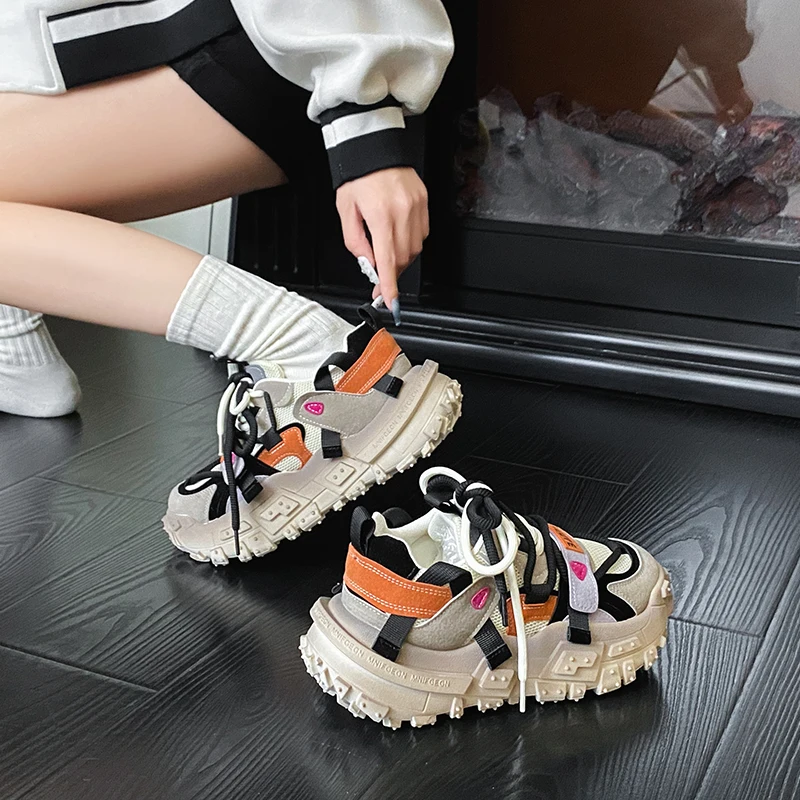 Kolorowe bloki Chunky Sneaker dla mężczyzn/kobiet Designerskie buty do biegania na dole Modne, codzienne, zwiększone wewnętrzne buty na wysokiej