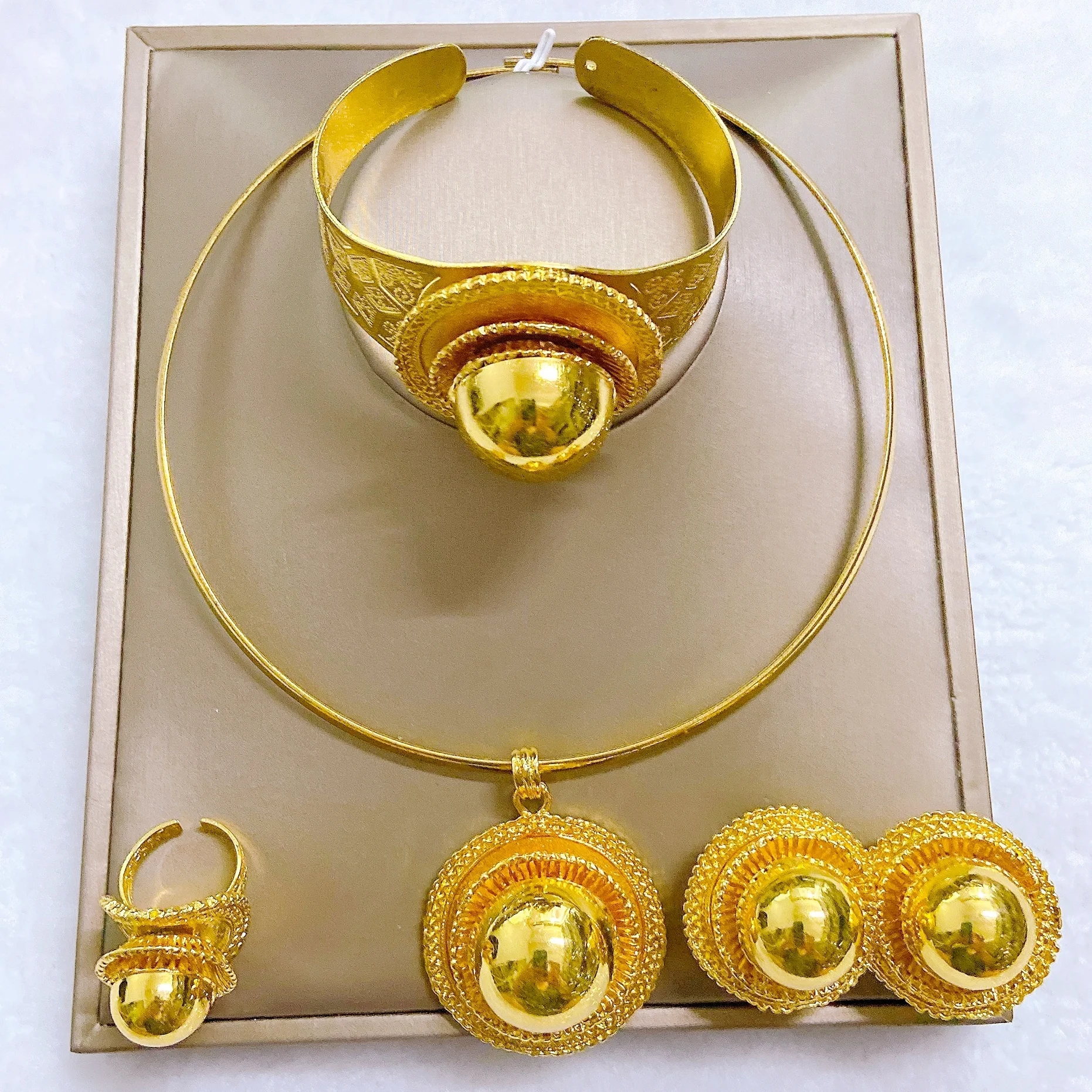 gioielli-etiopi-semplici-ed-eleganti-con-palla-portachiavi-testurizzati-popolari-collare-pulseras-pin-pendientes-tentacoli-anillo-set-da-4-pezzi