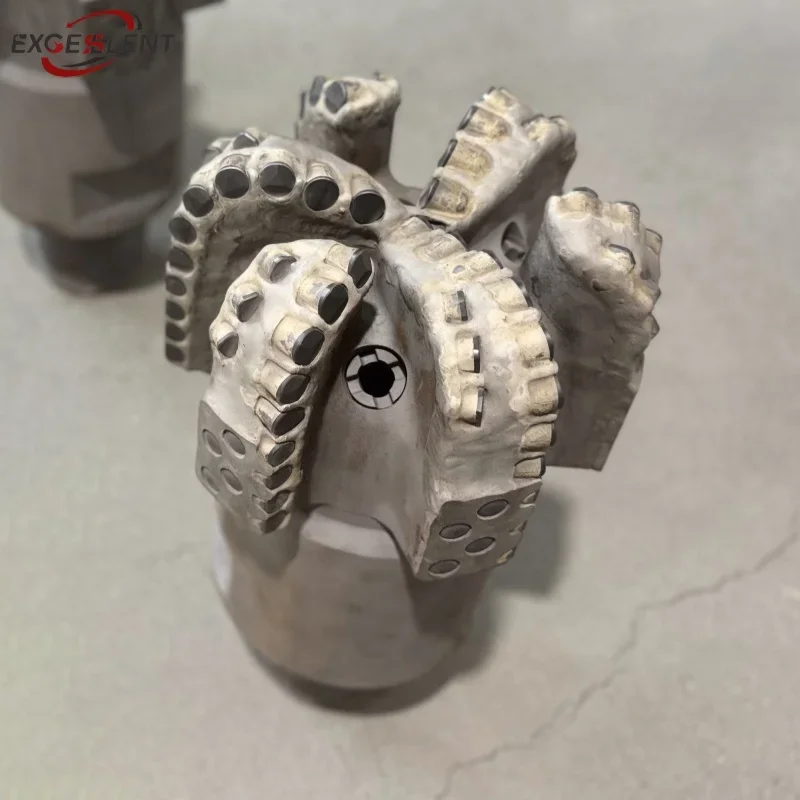 Factory direct sales 8 inch 6 Blade wings PDC Drill Bit Sturdy durable Oil Gas Water Well Drilling PDC Drill Bits