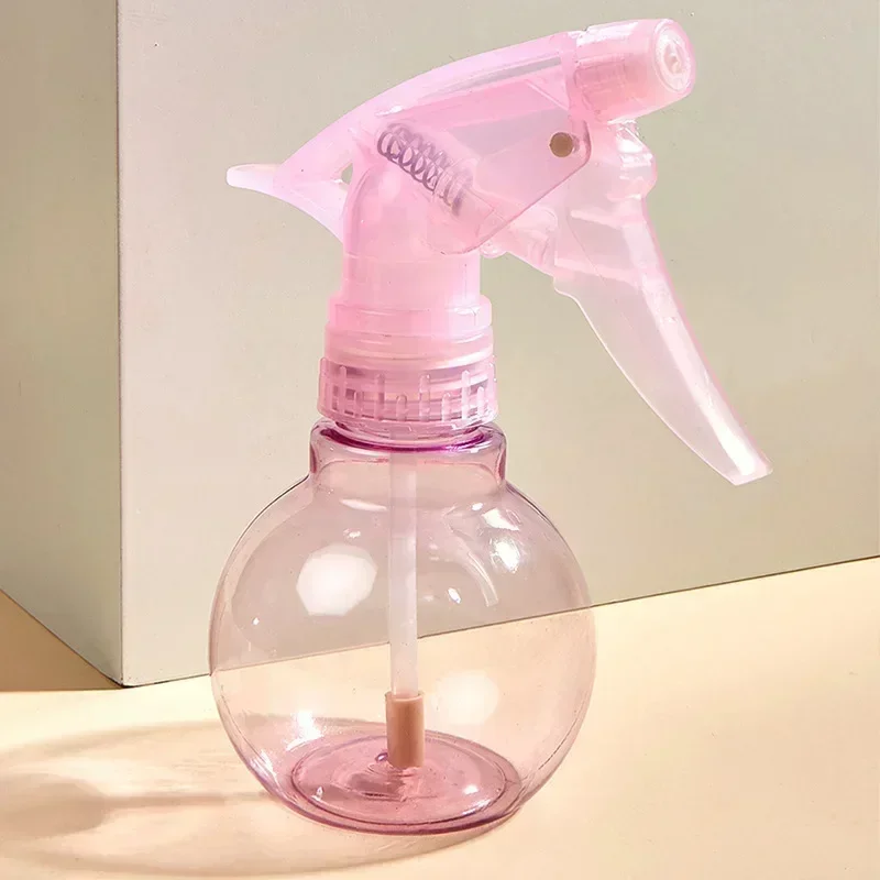 

Бутылка для парикмахерской, 150 мл, с распылителем воды