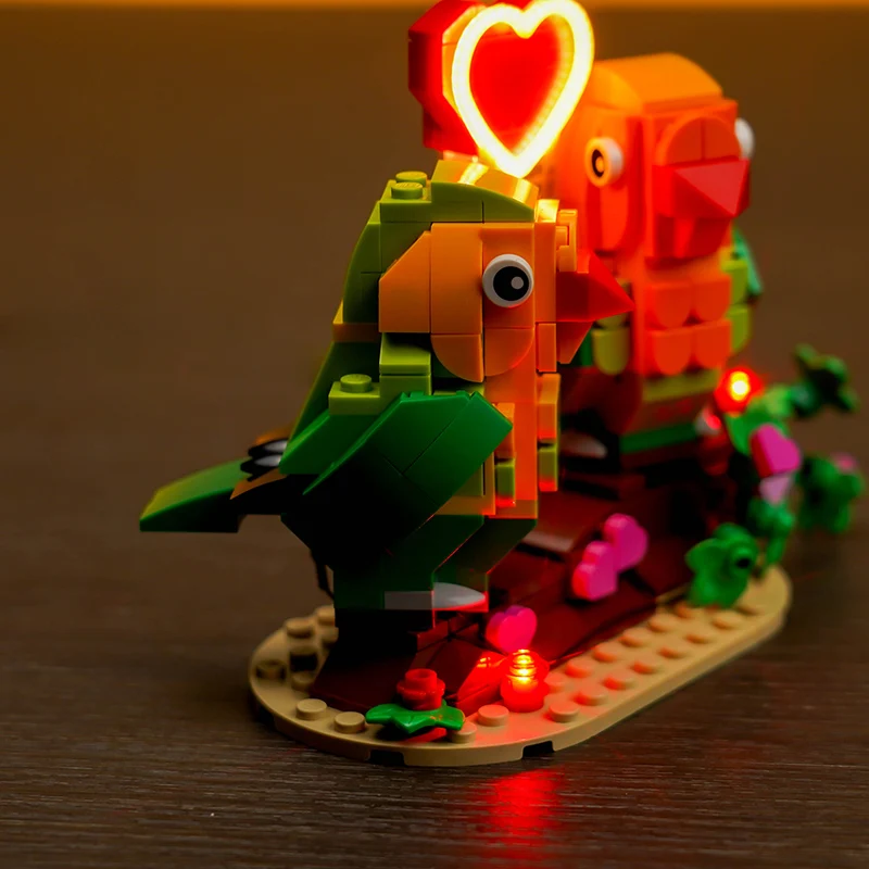 The Vonado LED 40522 set is suitable for Valentine Lovebirds building blocks (including lighting accessories only)