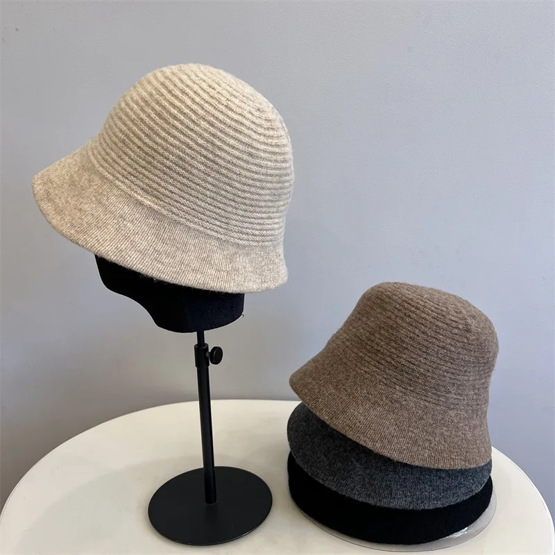 النسخة الكورية بسيطة الرجعية قبعة بحافة المرأة اليابانية الدافئة الصلبة محبوك قبعات رجال الأسماك الإناث عادية قبعة من أوت دور الخريف الشتاء