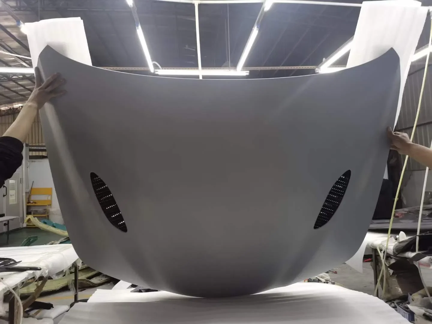 For Giulia Quality Assurance Dry Carbon Fiber Four-leaf Clover Style Car Hood Bonnet Engine Cover 4