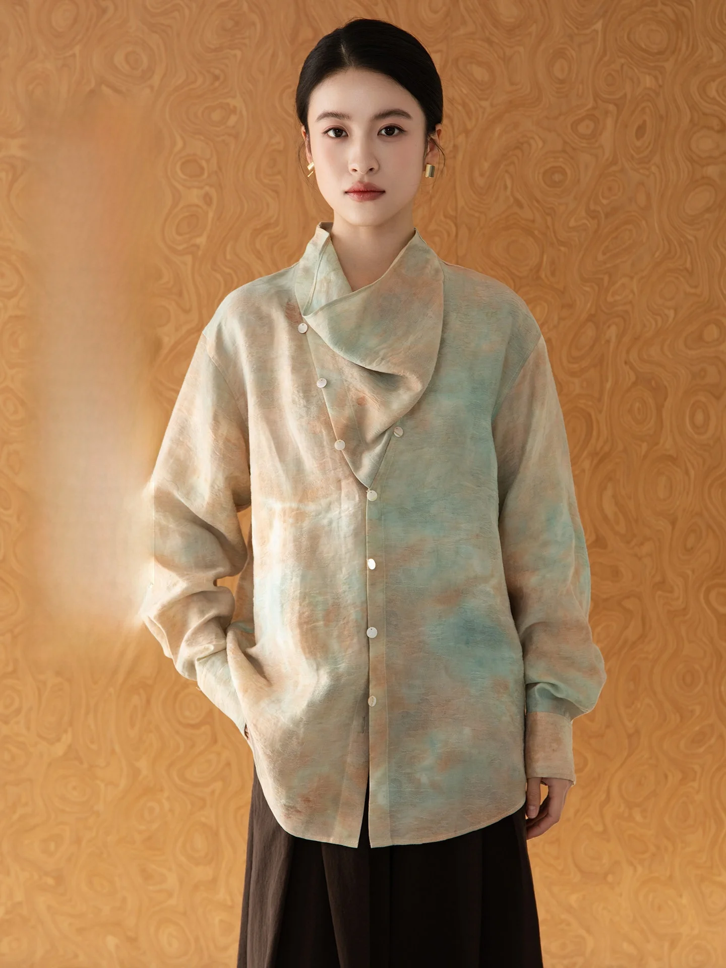 

Hand Dyed adient Proc irt Women's Loose Fit Long Sve Casual irt V-Ne Design Breathable Comfortable Chinese Sle