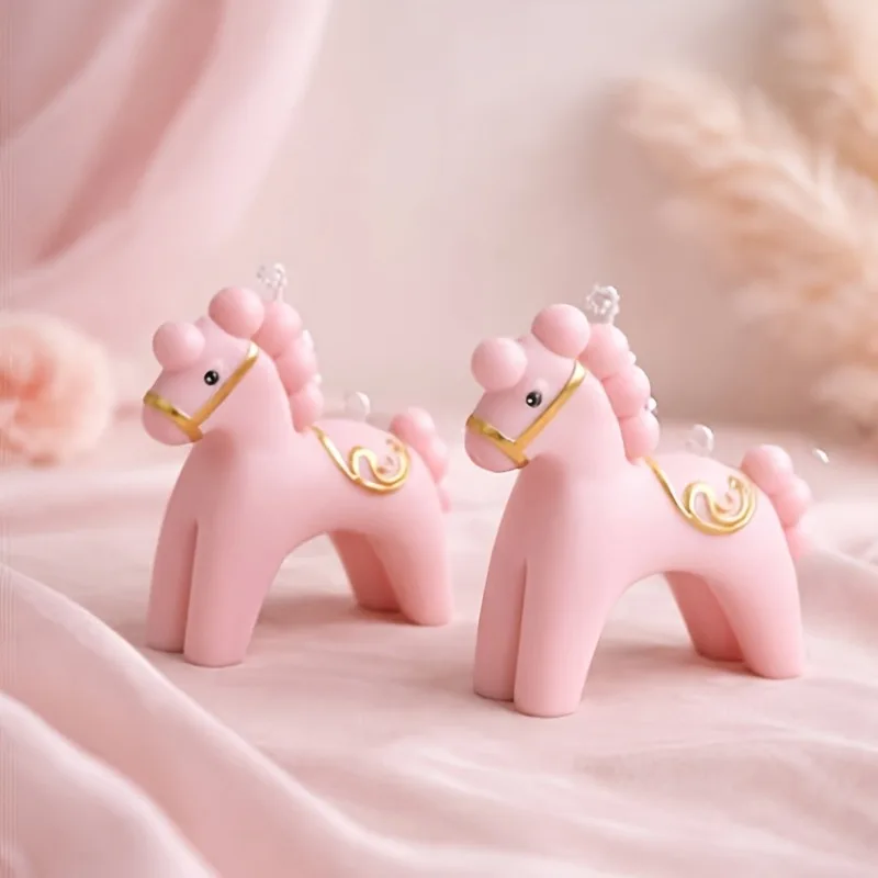 

Милые силиконовые формы в форме лошади для работы с полимерной смолой | Дизайн с изображением скачущей лошади, подходит для изготовления праздничных и подарочных изделий, а также для творческих форм для литья.