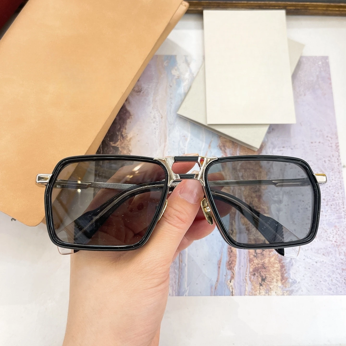   مربع جسر مزدوج النظارات الشمسية الشعبية مصمم رجل إمرأة GT-R موضة نظارات شمسية معدنية في الهواء الطلق الرجال النظارات الشمسية