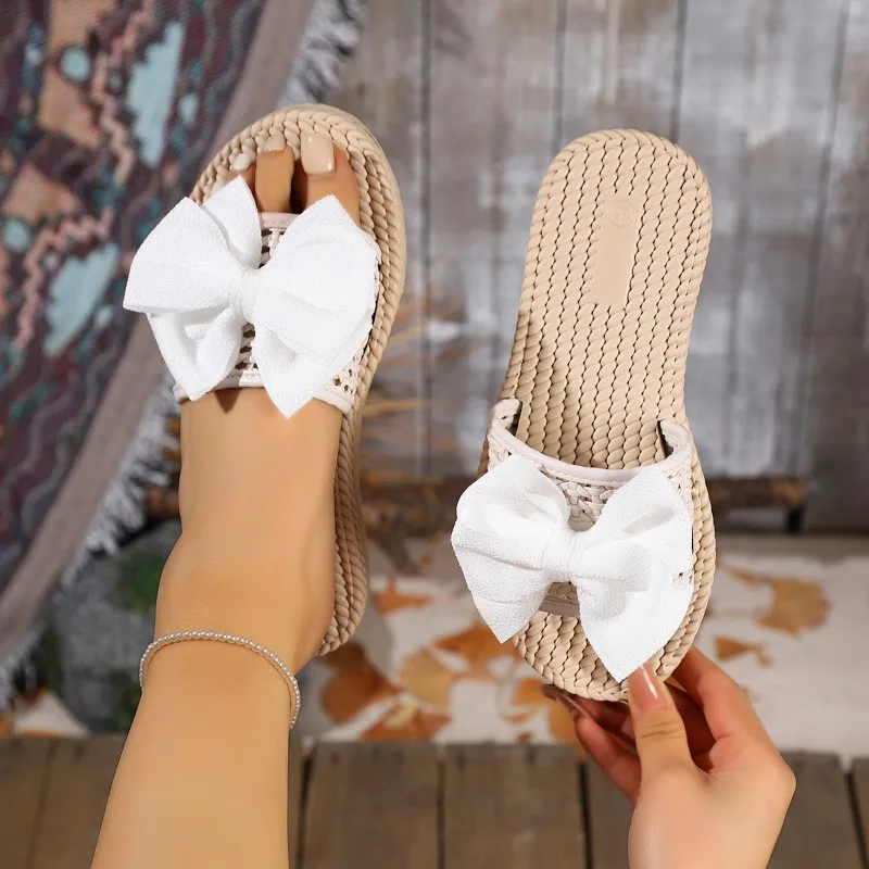 

Women Slippers 2026 Summer New Fashion Bow Decor Anti Slip Sandals Wear Resistant Comfortable Soft Sole Flat Heel Female Shoes
