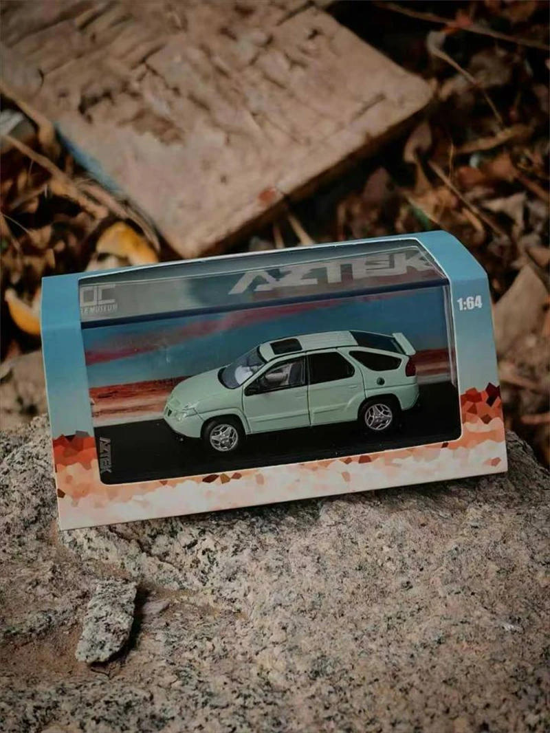 GOC 1:64 Victoria NO.1236 / Suburban / Pontik Aztek Modelos de coches de metal fundido a presión, regalos