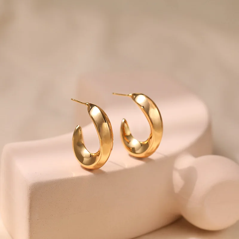 European American Fashion Punk Style 18K Gold Plated Chunky Open Circle Stud Earrings for Women Trendy Party Jewelry Gift