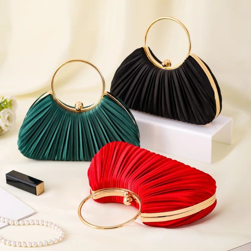 

2025 Pleated Evening Bags For Women Luxury Solid Chain Shoulder Crossbody Bags Ladies Party Wedding Dinner Bags Elegant Clutch