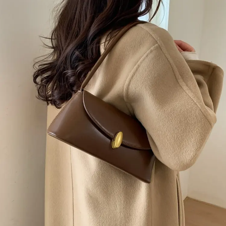 

Новая женская сумка 2026 года: Элитная модная осенне-зимняя ретро-сумка на плечо, трендовая универсальная маленькая квадратная сумка через плечо