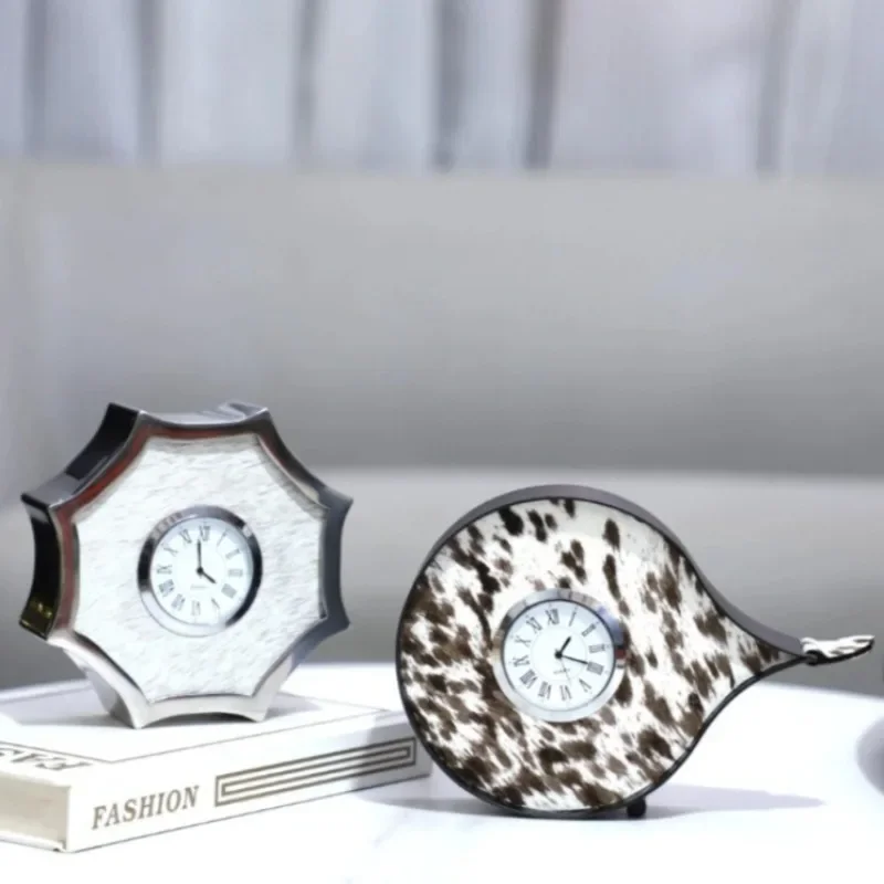 Stainless Steel Table Clock Office Retro Luxury Desktop Clock Nordic Interior Unique Design Clocks Art Home Decoration Clocks