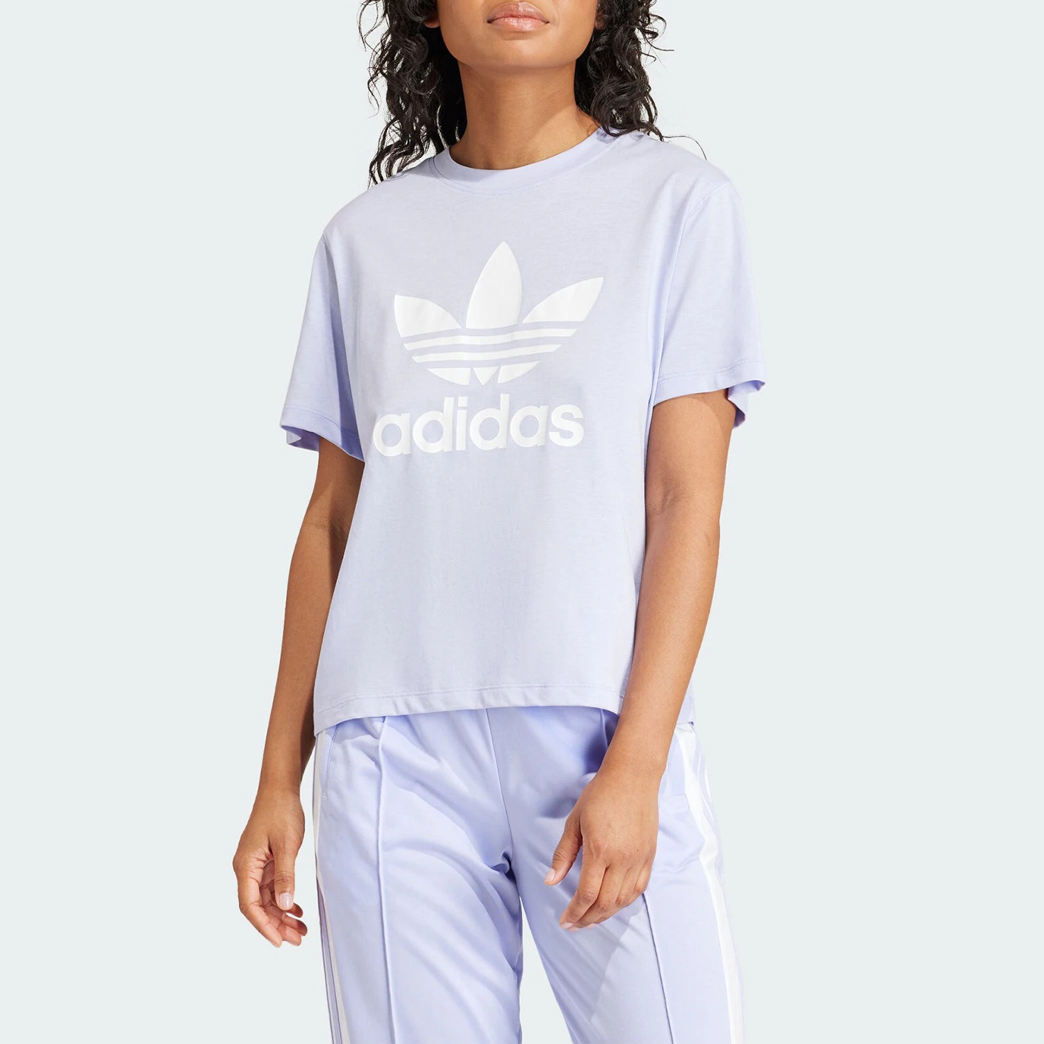 Adidas genuine clover women's round neck simple and fashionable short sleeved T-shirt IN8439