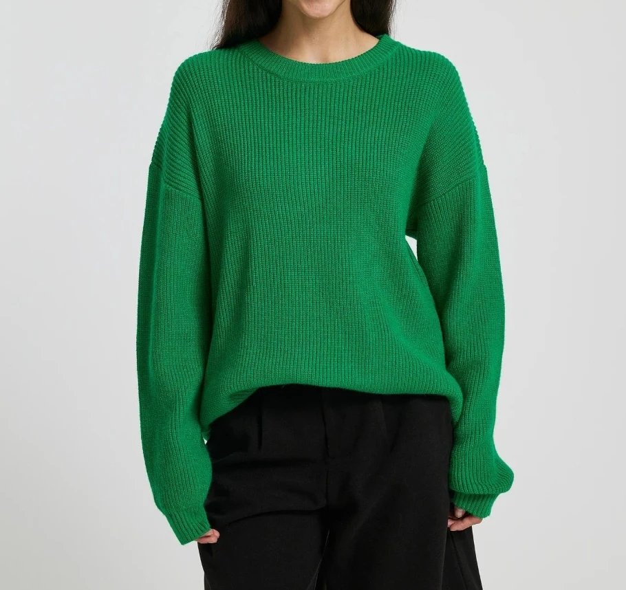 

Round neck long sleeved pullover loose lazy style sweater