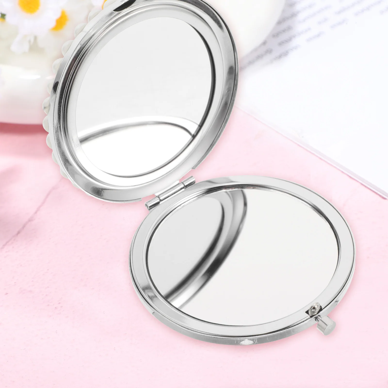 Espejo portátil de doble cara con aumento de acento de diamantes de imitación, bolso de maquillaje de viaje compacto de Metal, accesorio de bolsillo