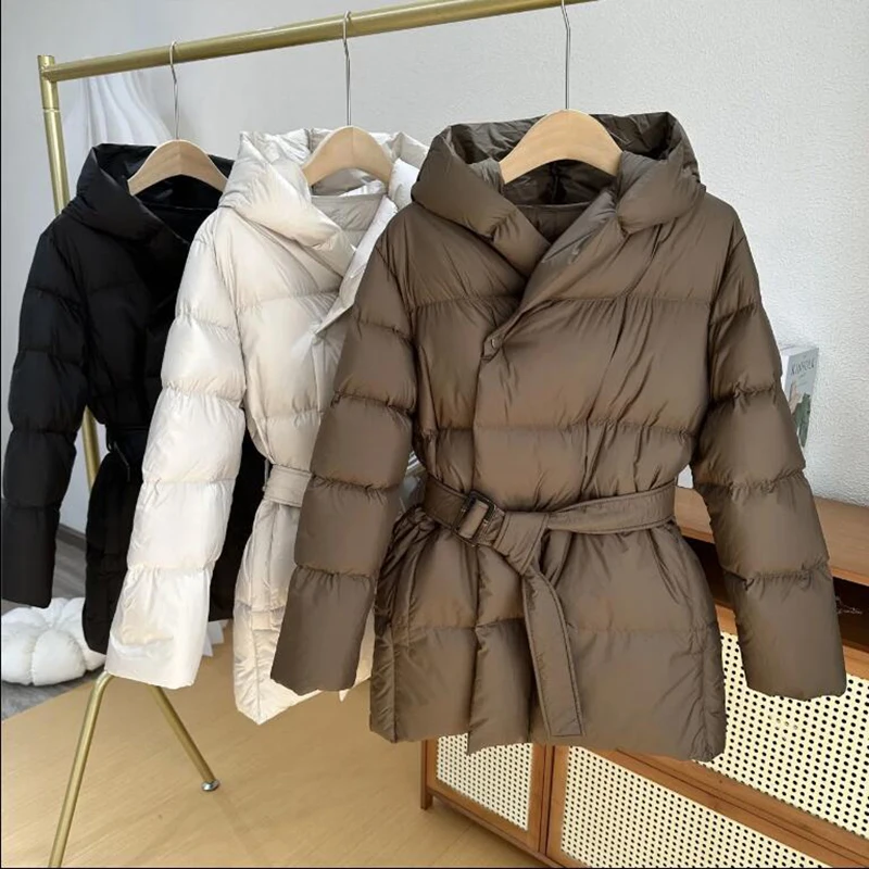 Winter Women\'s Cotton Padded Jackets Ultra Light Warm Casual Coat Female Puffer Jacket With a Belt Hooded Parka Overcoat