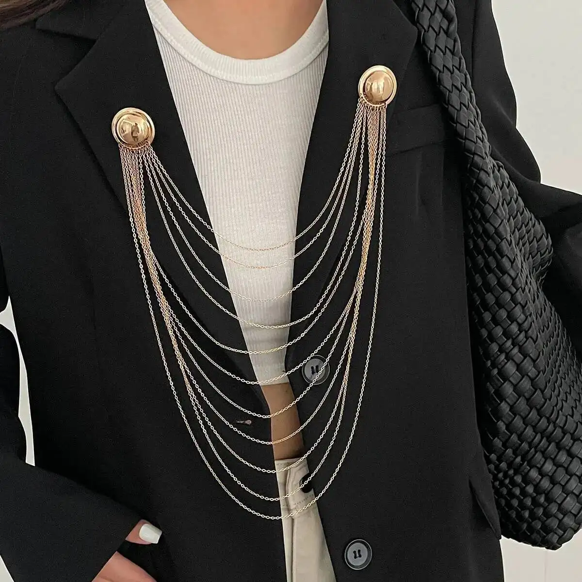 SHIXIN 2026 Creative Metal Tassel Chain Brooch MultiLayer Exaggerated Geometric Suit Pins Clip Fashion Banquet Jewelry Accessory