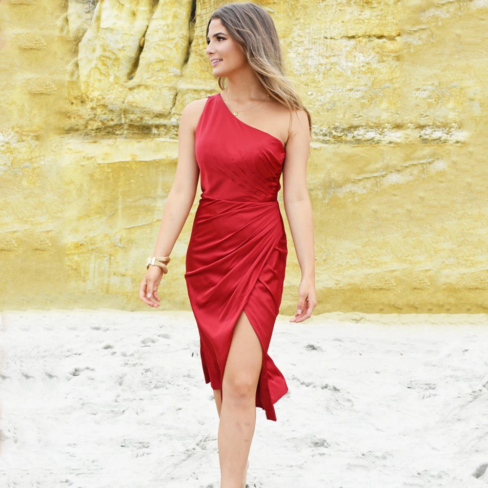 

Charming Red One Shoulder Knee Length Prom Dress Satin Pleats Sexy Straight Backless Slit Formal Evening Dresses Robe De Soirée