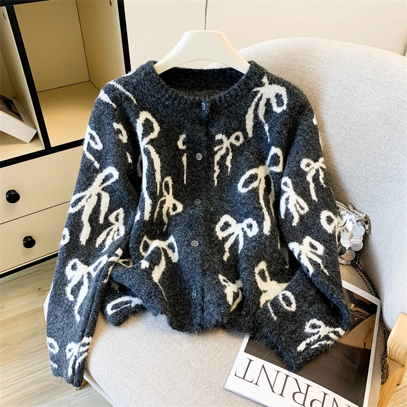 

Round Neck Bow Long Sleeved Sweater Cardigan Autumn / Wnter New Soft and Sticky Knitted Jacket