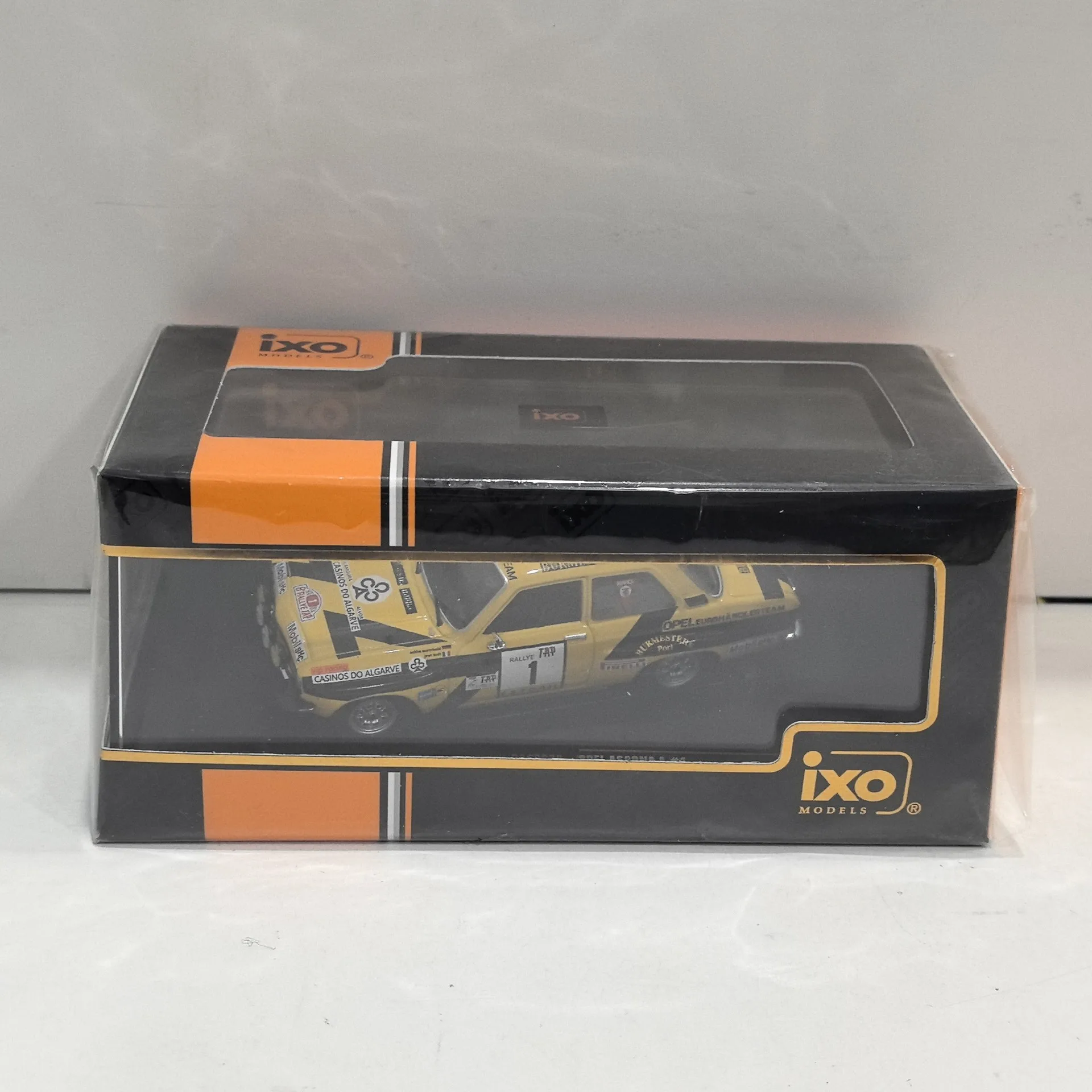 

Diecast IXO 1/43 Scale OPEL ASCONA A #1 1974 Alloy Car Model Collectible Toy Gift Souvenir Display Ornament