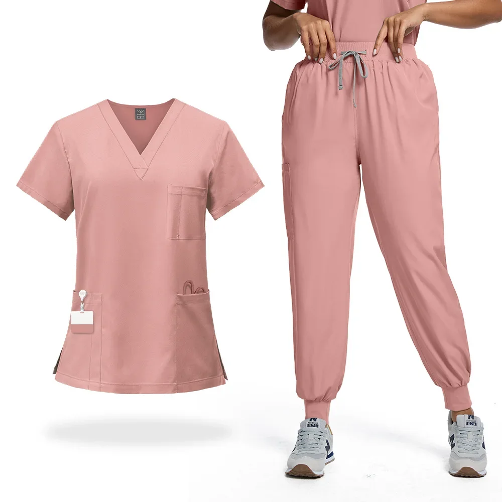 Gommages clinicien imprimés chic : ensemble de gommage fendu pour femmes Slim-Fit |   Uniforme dentaire boutique pour la beauté professionnelle et les soins bucco-dentaires