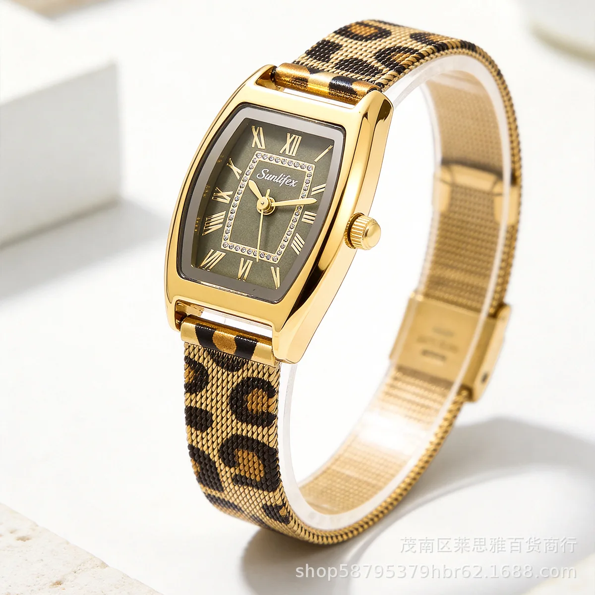 Vintage Leopard Print Luxury Quartz Watch for Women with Unique Design