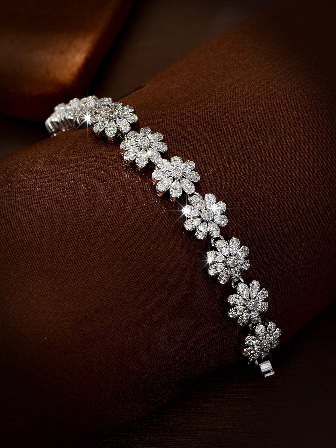 

HIBRIDE Luxury Romantic Flower Jewellery Ladies Bracelet Hundred Fashion Dress Accessories Set Evening Gift Party Prom B87