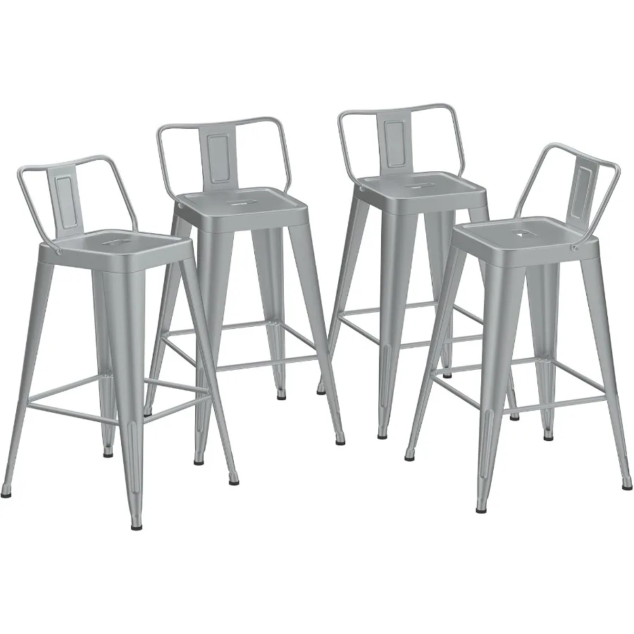 Conjunto de bancos de bar de metal de 24 polegadas com 4 cadeiras de bar modernas e industriais com encosto baixo para cozinha prata