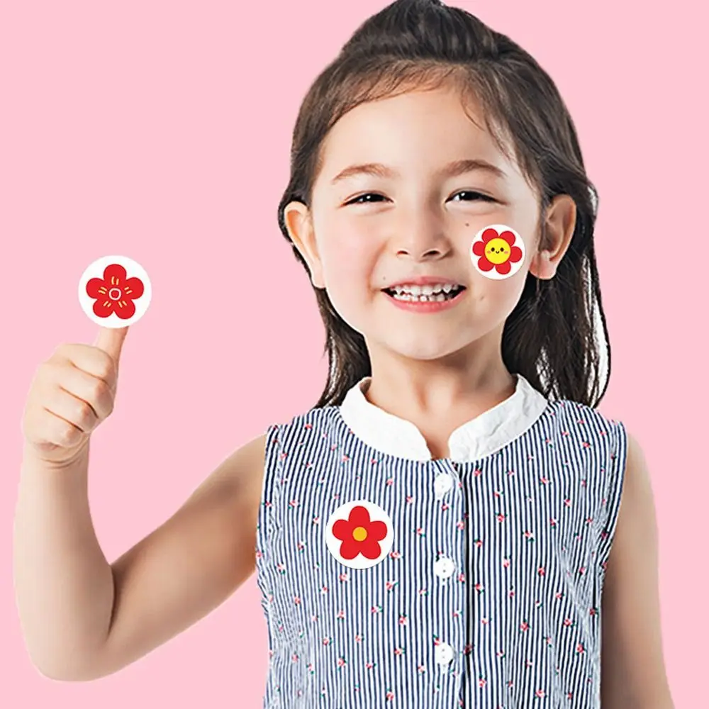 500Pcs/Roll Self-adhesive Kindergarten Stickers Little Red Flower Cartoon Praise Stickers Animal Student Stationery